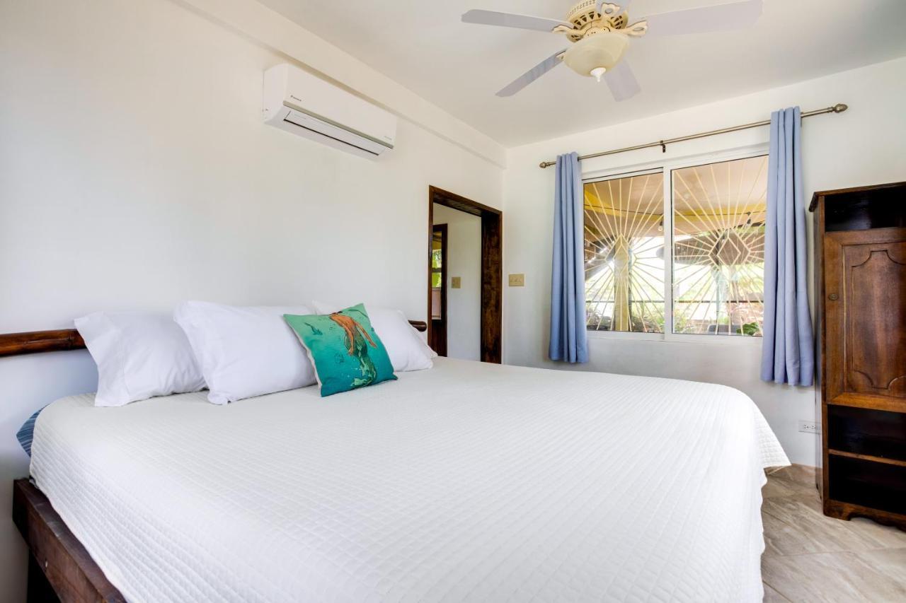 Driftwood Gardens Guesthouse Placencia Bagian luar foto