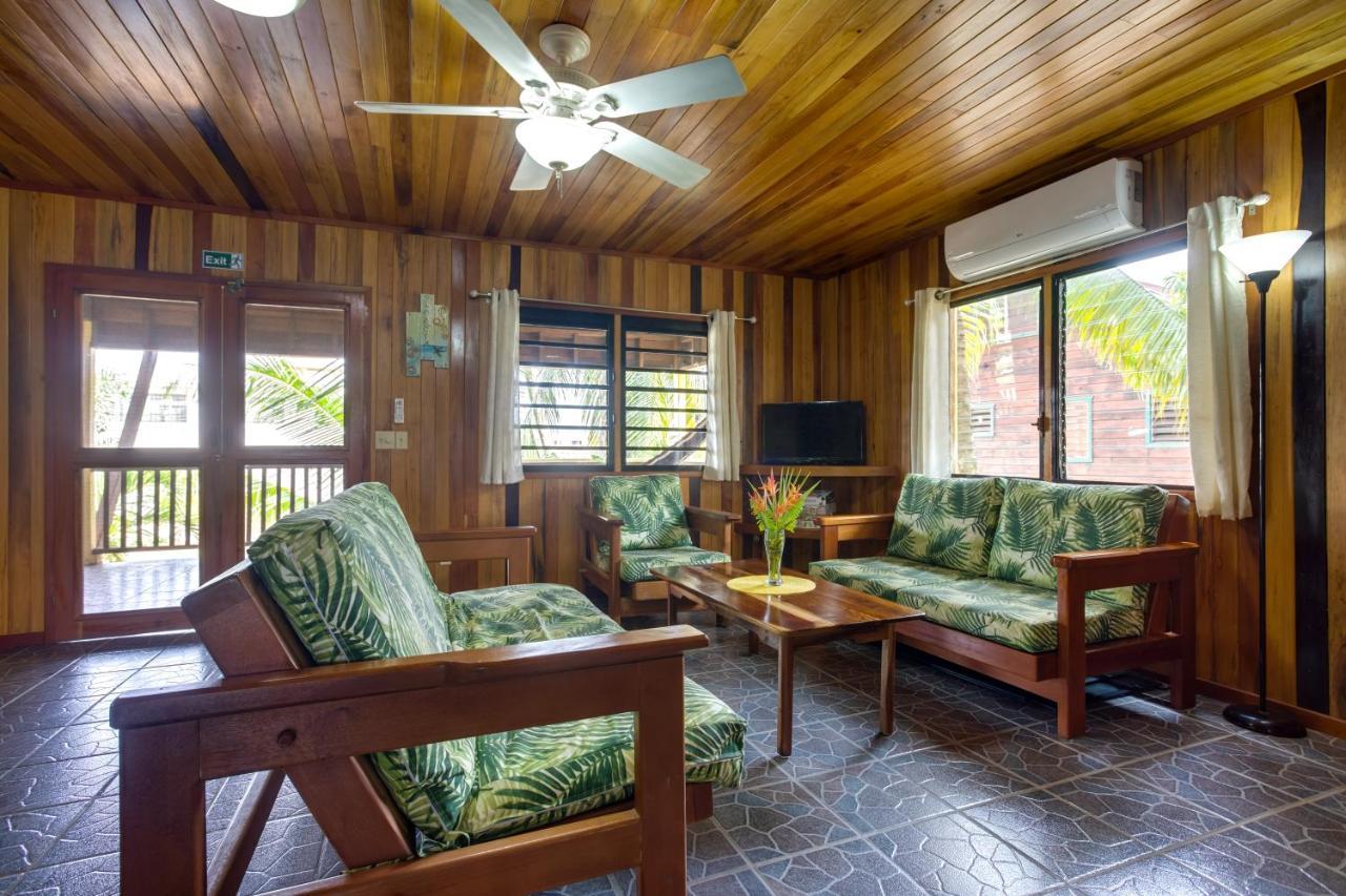 Driftwood Gardens Guesthouse Placencia Bagian luar foto