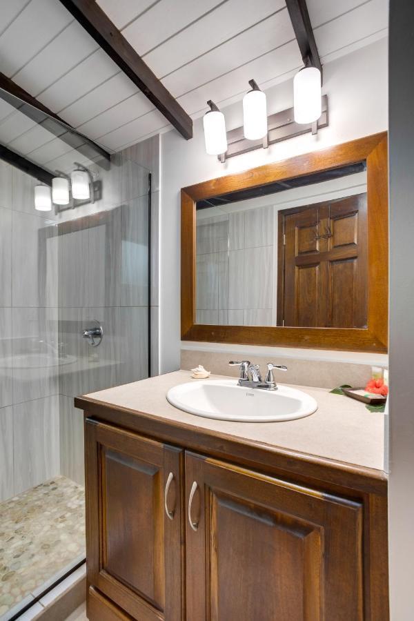 Driftwood Gardens Guesthouse Placencia Bagian luar foto