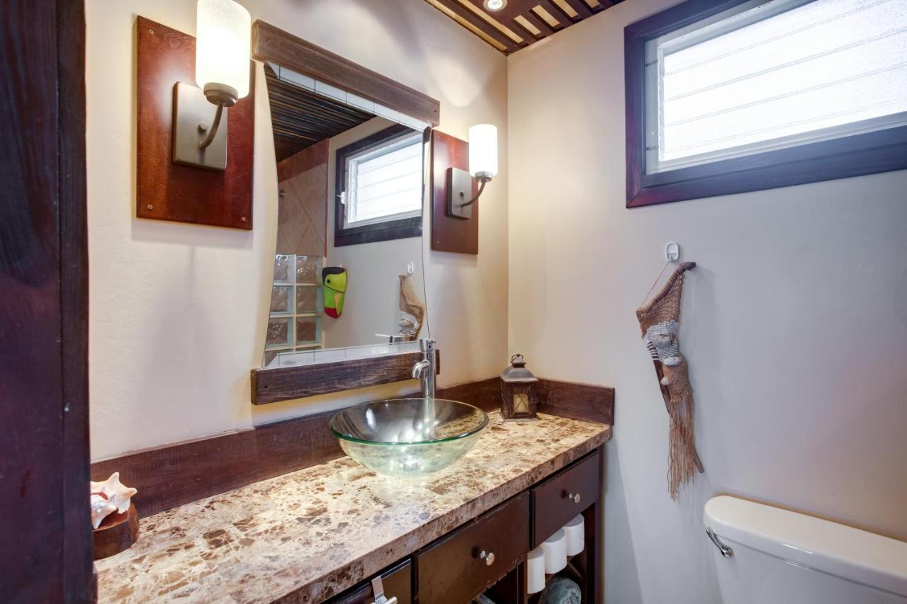 Driftwood Gardens Guesthouse Placencia Bagian luar foto